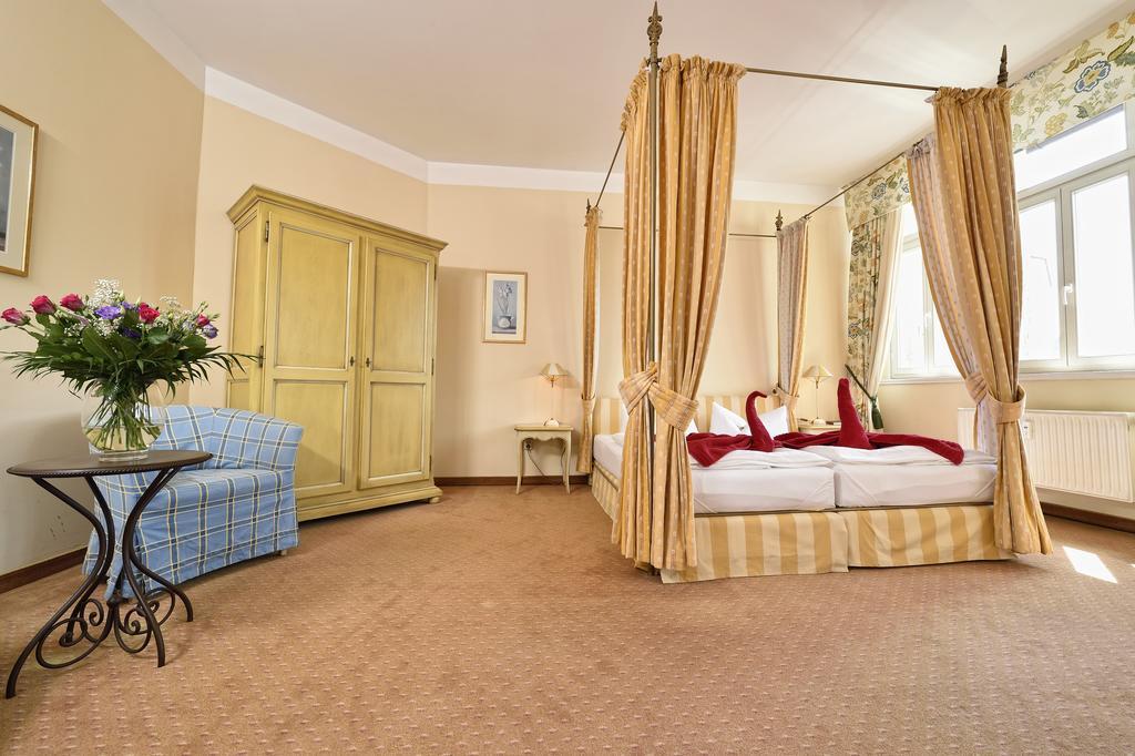 Hotel Graf von Mansfeld Lutherstadt Eisleben Buitenkant foto