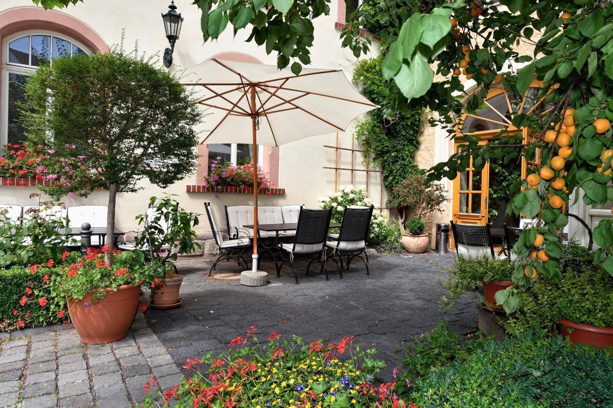 Hotel Graf von Mansfeld Lutherstadt Eisleben Buitenkant foto