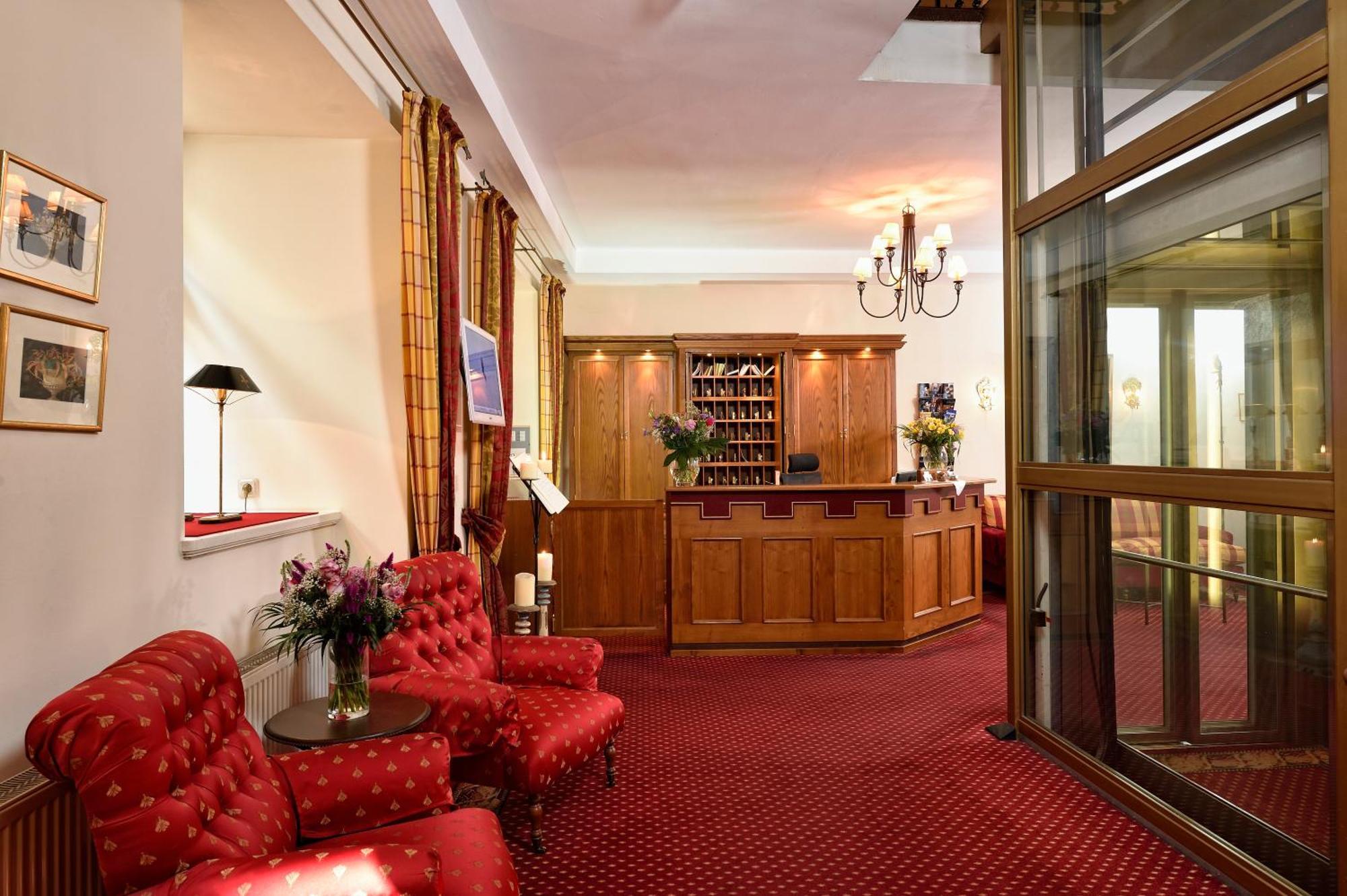 Hotel Graf von Mansfeld Lutherstadt Eisleben Buitenkant foto