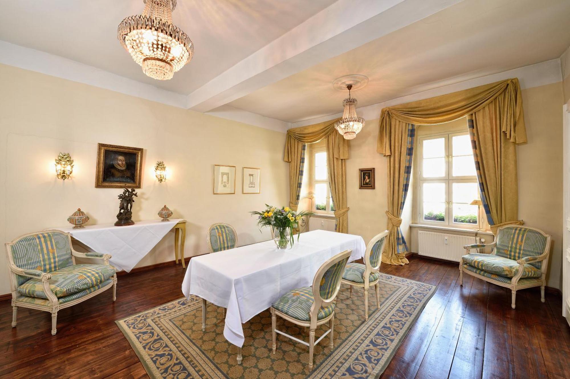 Hotel Graf von Mansfeld Lutherstadt Eisleben Buitenkant foto